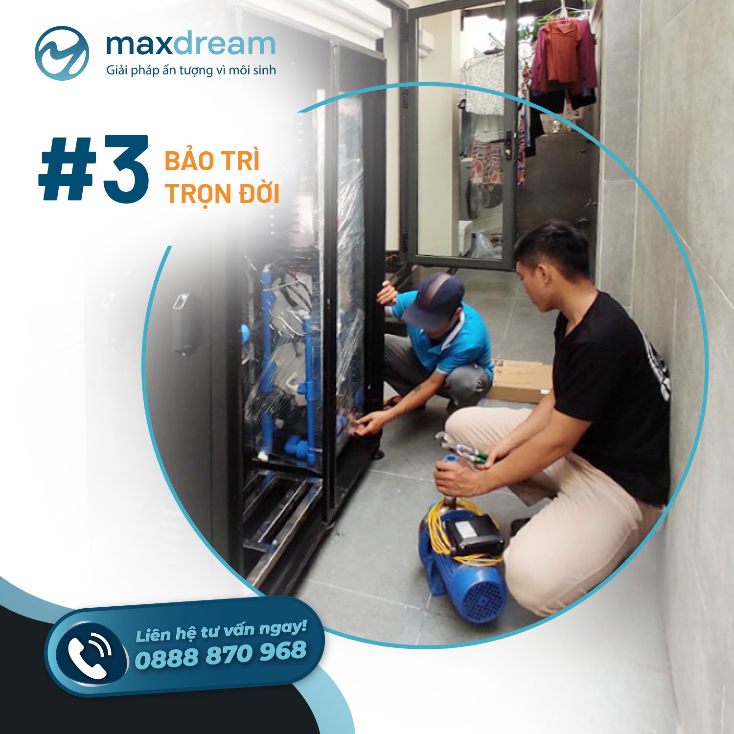 Hình ảnh kỹ thuật đang lắp đặt máy lọc tổng Maxdream tại nhà khách hàng